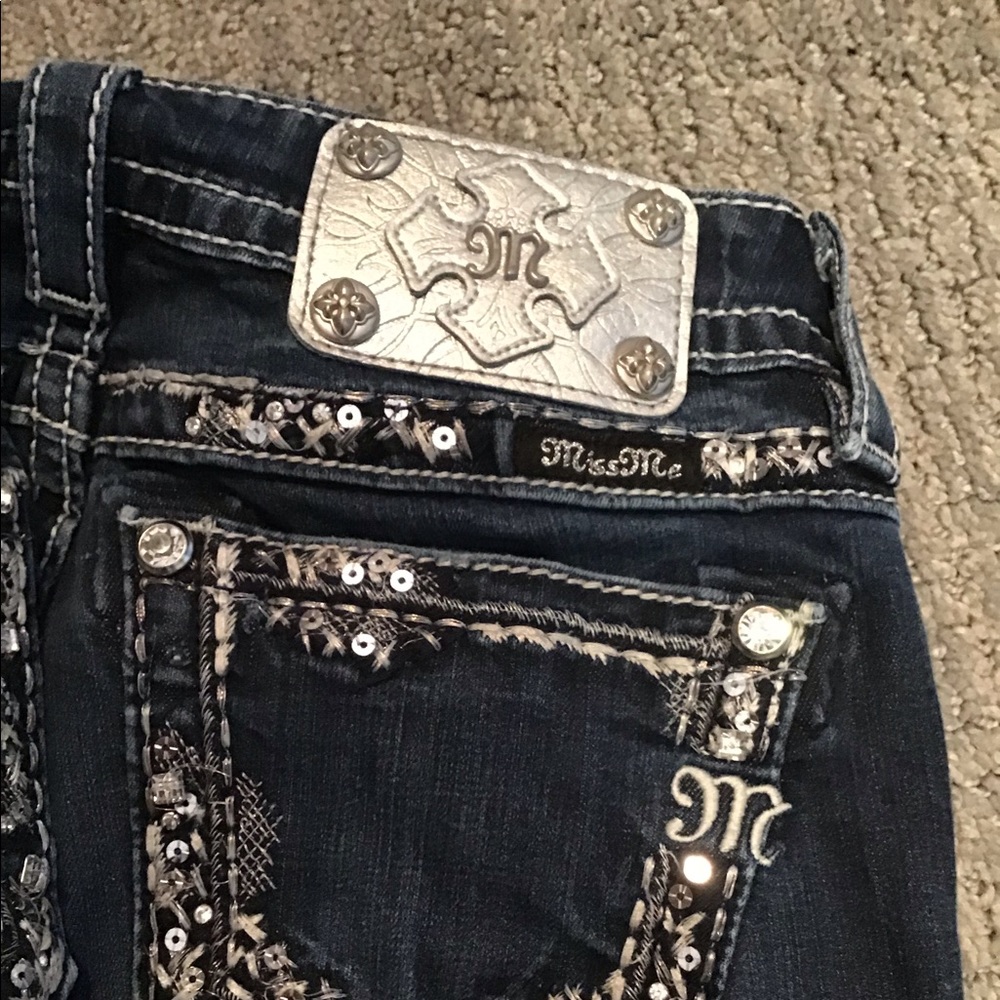 MISS ME SIZE 26 MID RISE EASY SKINNY